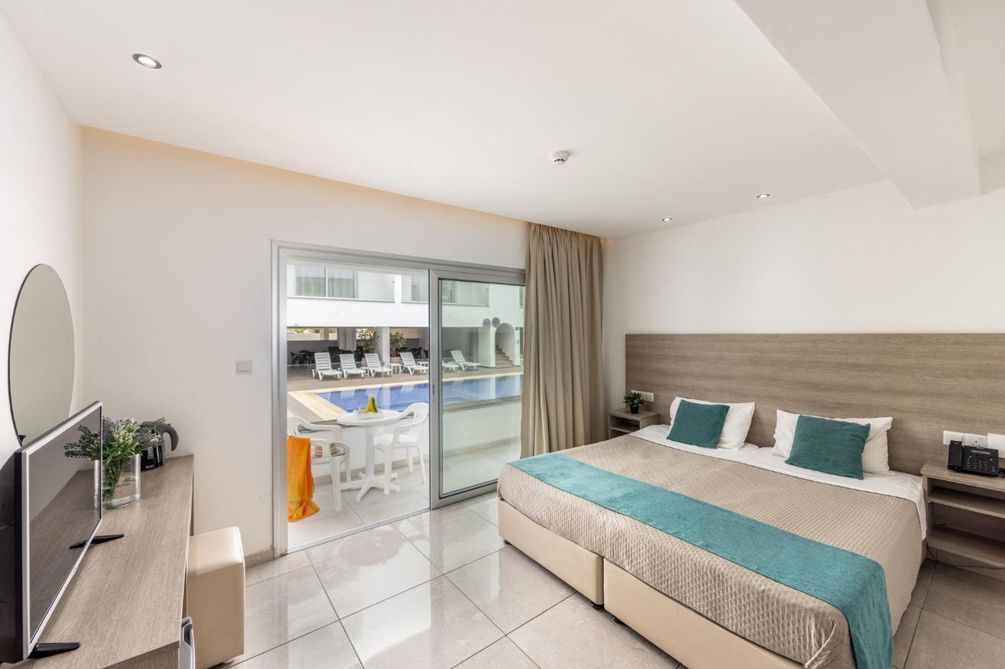 Milea Hotel 아이아 나파 외부 사진