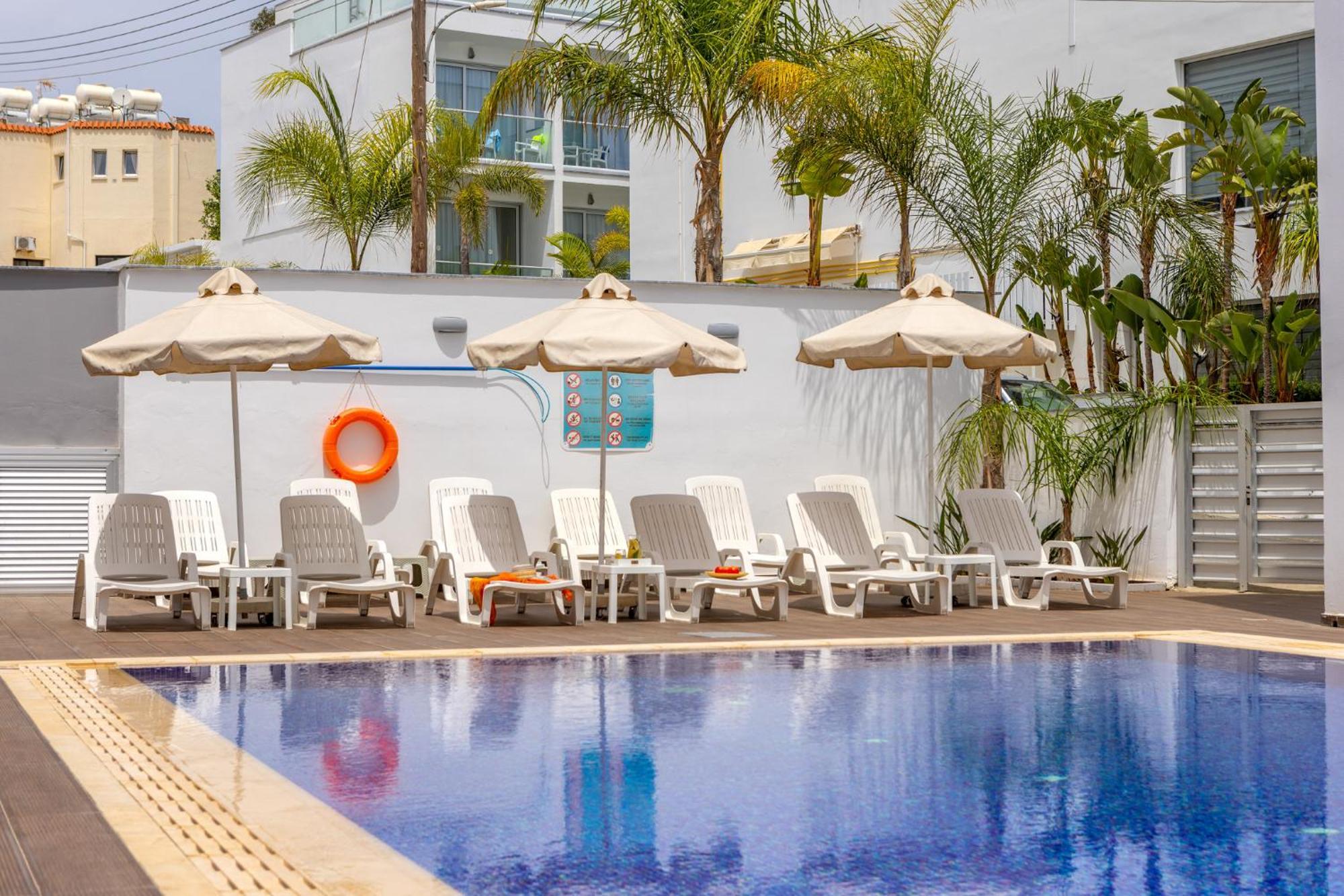 Milea Hotel 아이아 나파 외부 사진